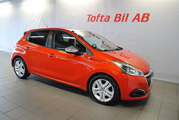 Peugeot 208 2 of 7