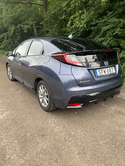Honda Civic 2 of 8