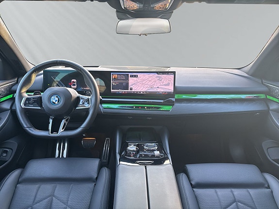 BMW 550e 12 of 30