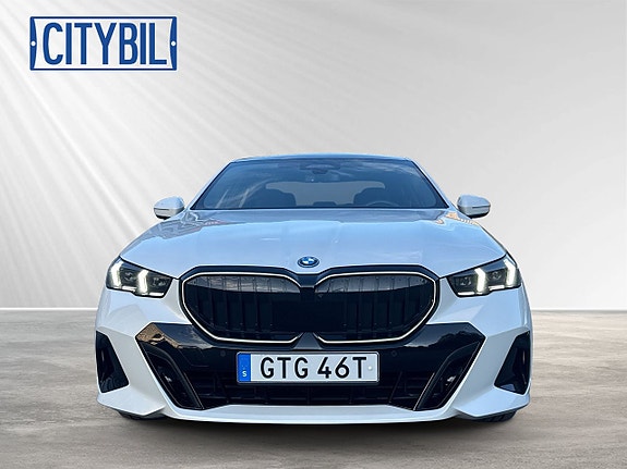 BMW 550e 7 of 30