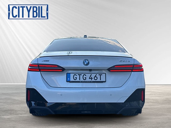 BMW 550e 8 of 30