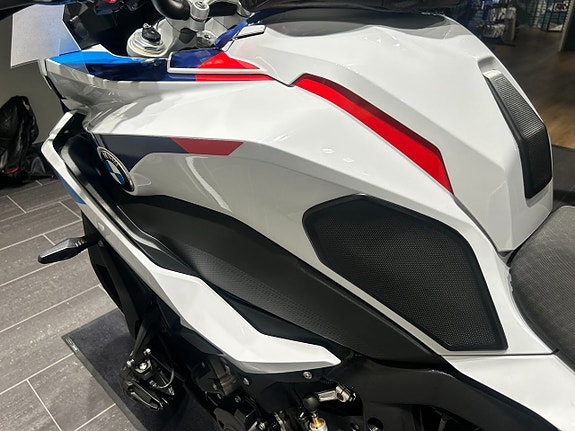 BMW S1000XR /Service Inclusive/3st väskor/Evotech/1260 mil 13 of 23