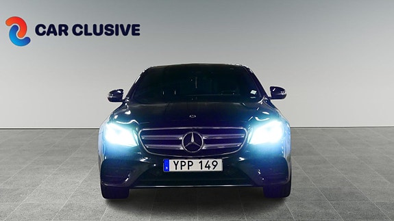 Mercedes-Benz E220 11 of 23