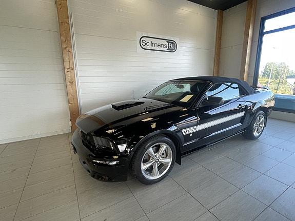 Ford Mustang 6 of 14