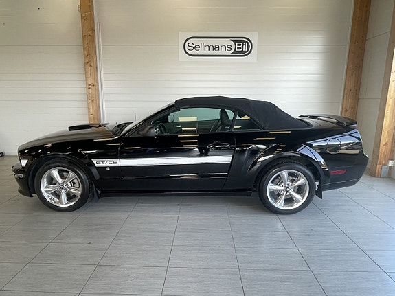 Ford Mustang 5 of 14