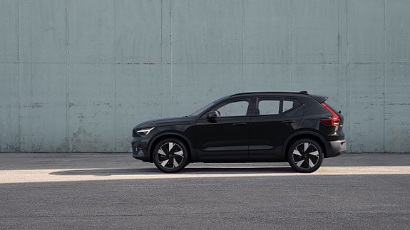 Volvo EX40 10 of 30