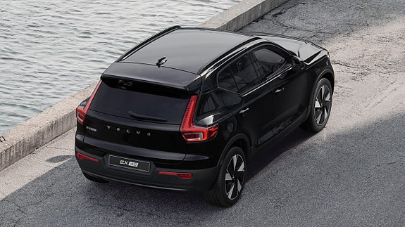 Volvo EX40 13 of 30