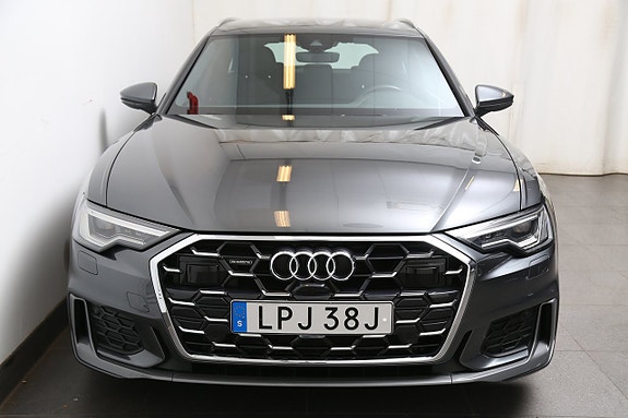Audi A6 4 of 26