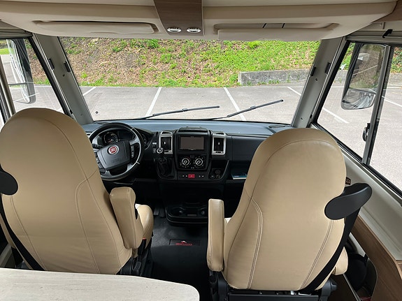 Bürstner Viseo I 690 G 30 edition - 2017, 4600 mil 7 of 20