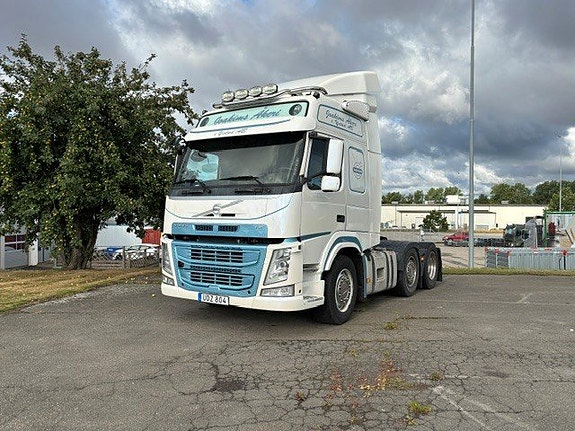 Dragbil Volvo FM pusher. 2 of 6