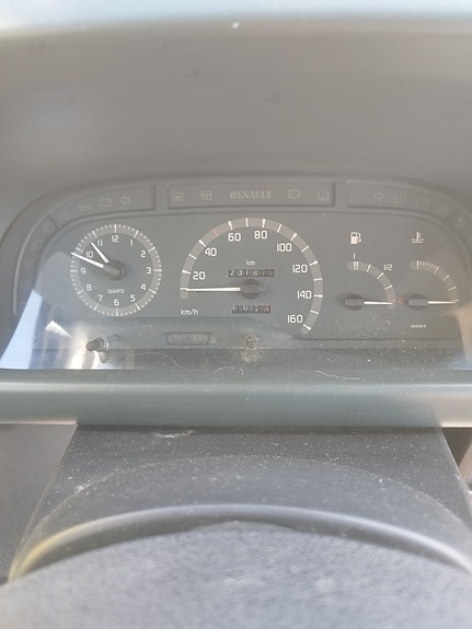 Renault Trafic 4 of 13