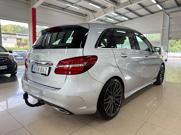 Mercedes-Benz B180 d 4 of 18