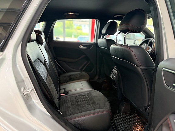 Mercedes-Benz B180 d 12 of 18
