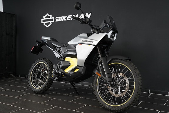 Can-Am Origin 73 4 of 10
