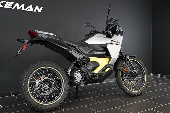 Can-Am Origin 73 5 of 10