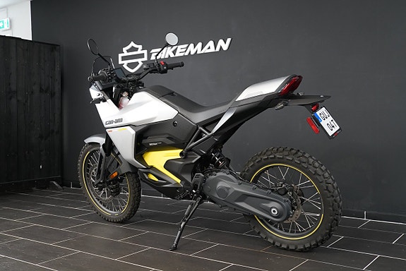 Can-Am Origin 73 2 of 10
