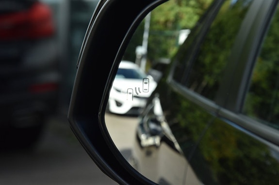 Toyota RAV4 27 of 29