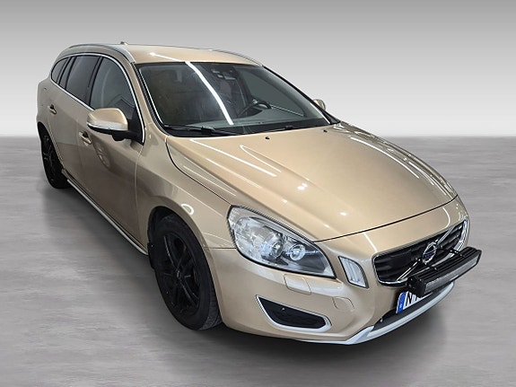 Volvo V60 3 of 6