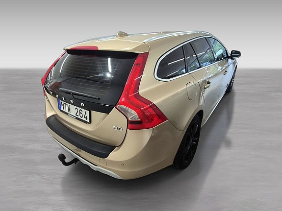 Volvo V60 4 of 6