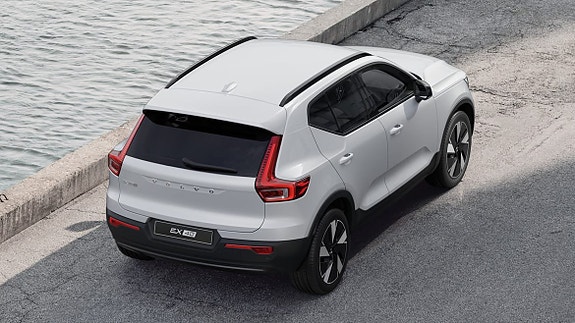 Volvo EX40 13 of 30