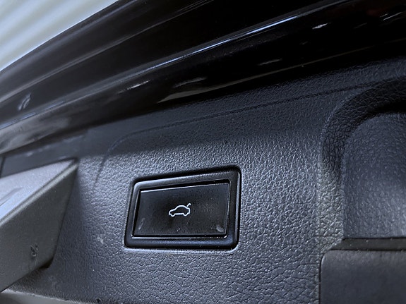 Volkswagen Passat 18 of 20