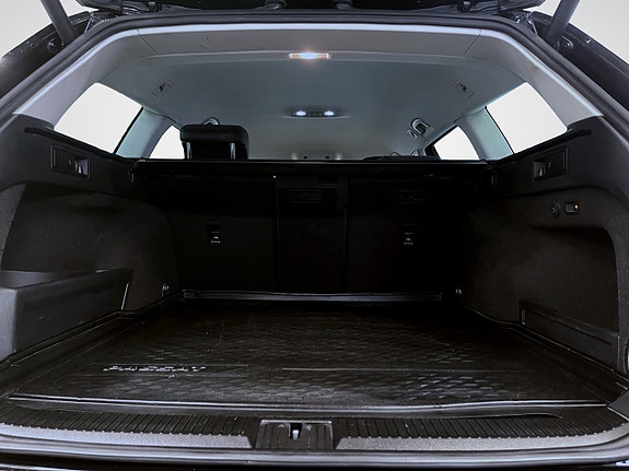 Volkswagen Passat 17 of 20