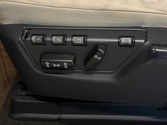 Volvo XC90 21 of 23