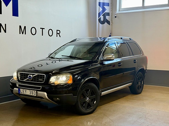Volvo XC90 6 of 23