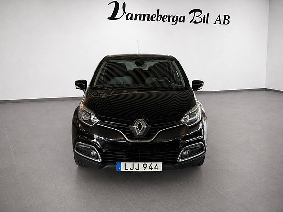 Renault Captur 2 of 7