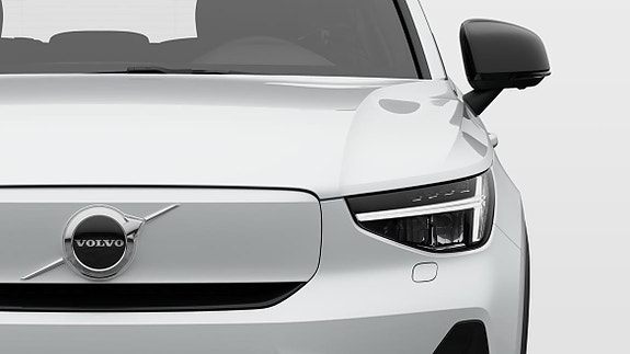 Volvo EX40 4 of 30