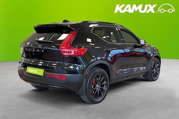 Volvo XC40 4 of 26