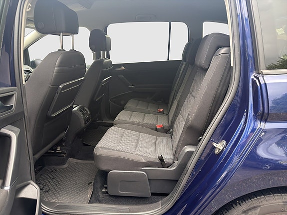 Volkswagen Touran 22 of 24
