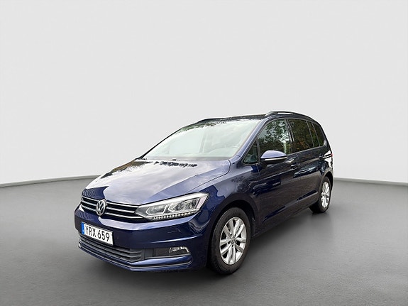 Volkswagen Touran 9 of 24