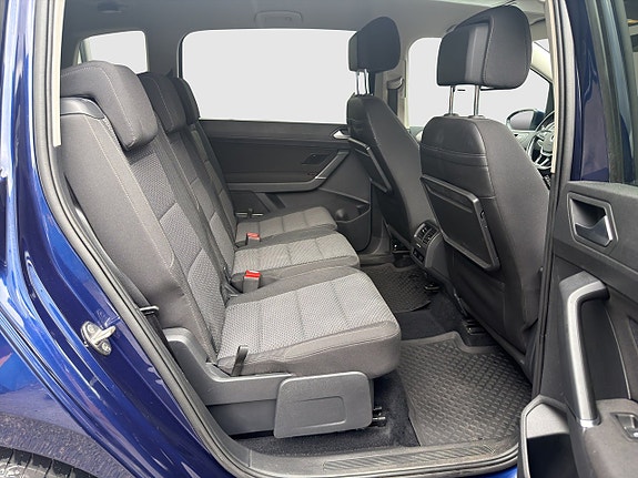 Volkswagen Touran 19 of 24