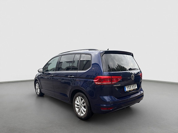 Volkswagen Touran 7 of 24