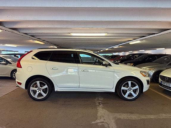 Volvo XC60 17 of 30