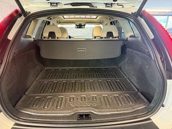 Volvo XC60 19 of 30