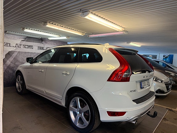 Volvo XC60 4 of 30