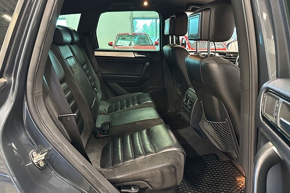 Volkswagen Touareg 21 of 26