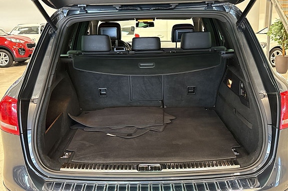 Volkswagen Touareg 24 of 26