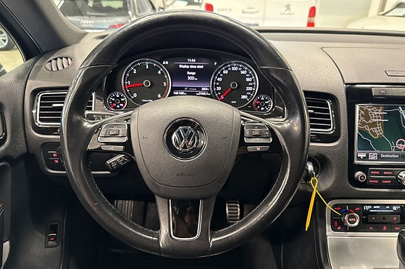 Volkswagen Touareg 9 of 26