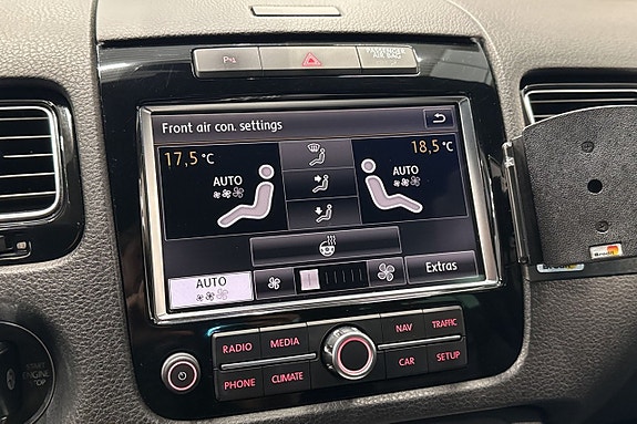 Volkswagen Touareg 14 of 26
