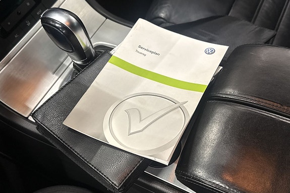 Volkswagen Touareg 26 of 26