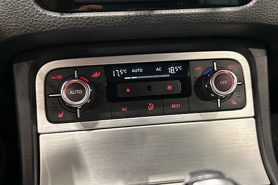 Volkswagen Touareg 16 of 26