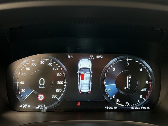 Volvo V60 Cross Country 17 of 30