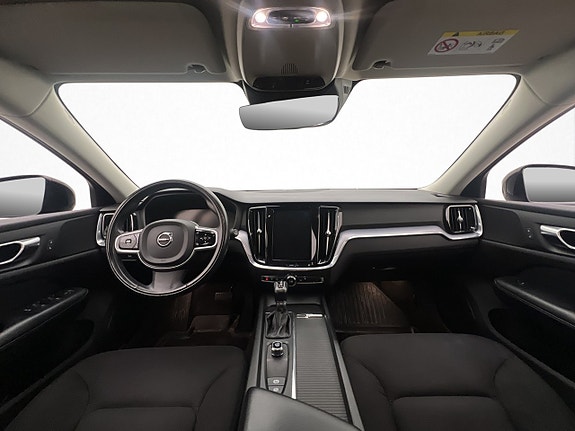 Volvo V60 Cross Country 14 of 30