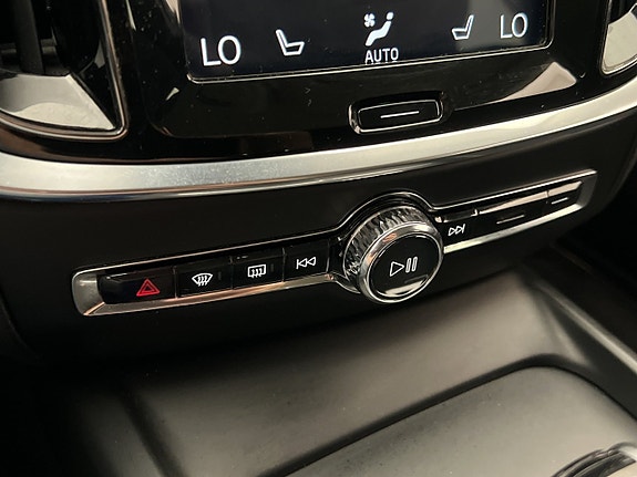 Volvo V60 Cross Country 28 of 30