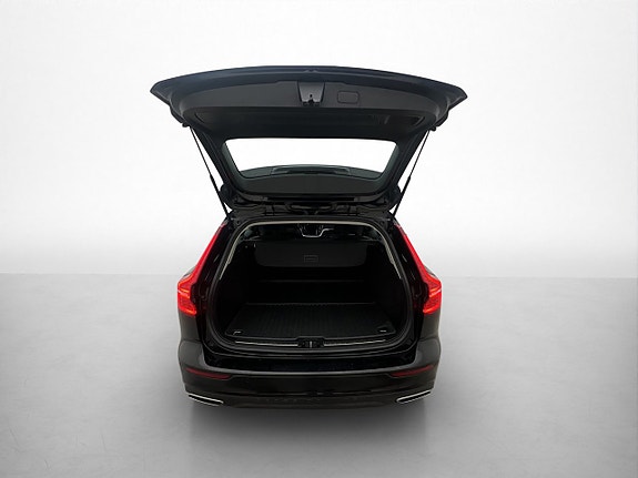 Volvo V60 Cross Country 11 of 30
