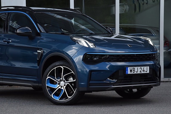 Lynk & Co 01 3 of 30