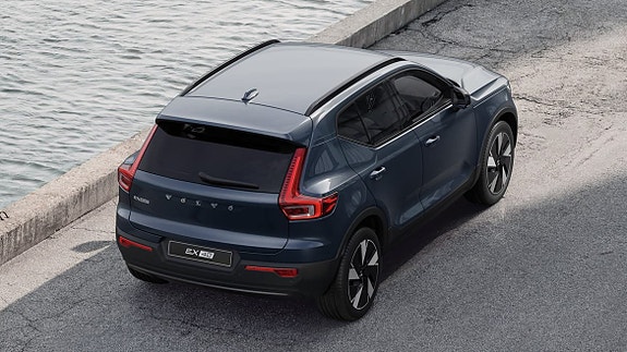 Volvo EX40 13 of 30
